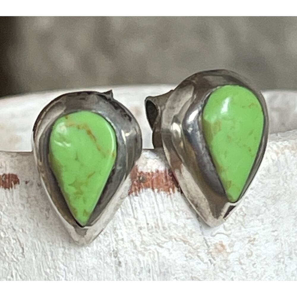 Vintage Gaspeite Stud Earrings Sterling Silver Green Native Style Southwestern